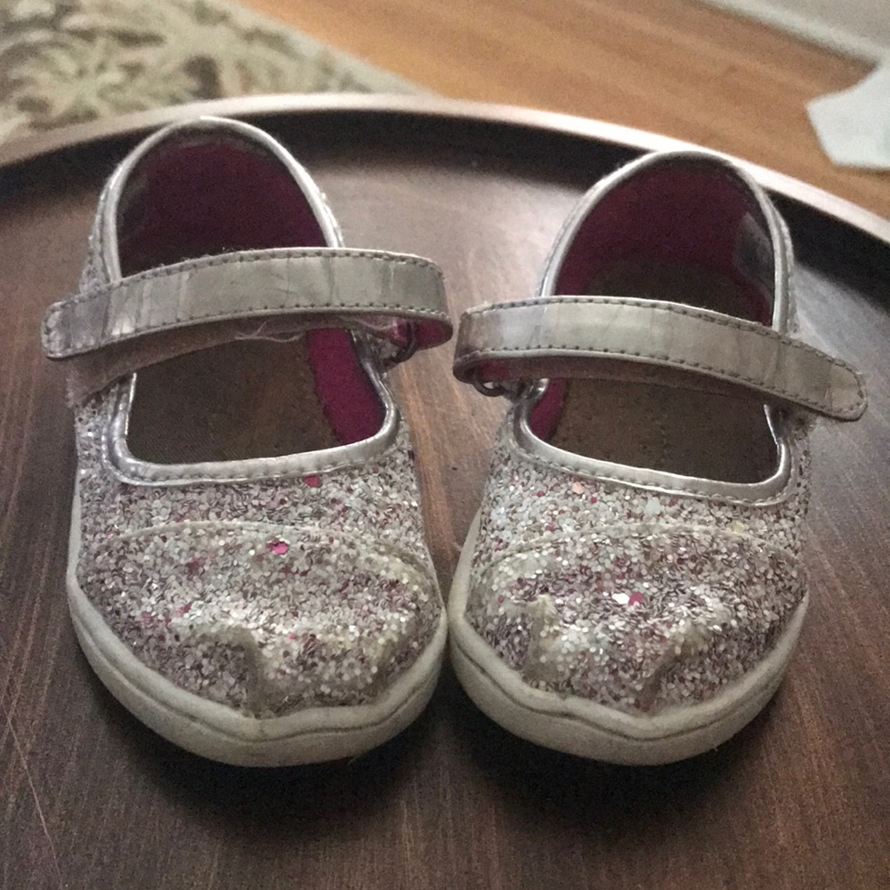 Toms Glitter Mary Jane’s